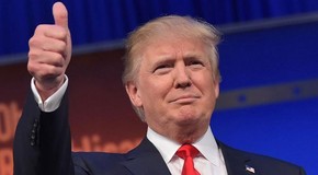Donald_trump_thumbs_up